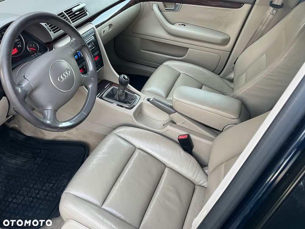 Audi A4 Limousine 2 - 21