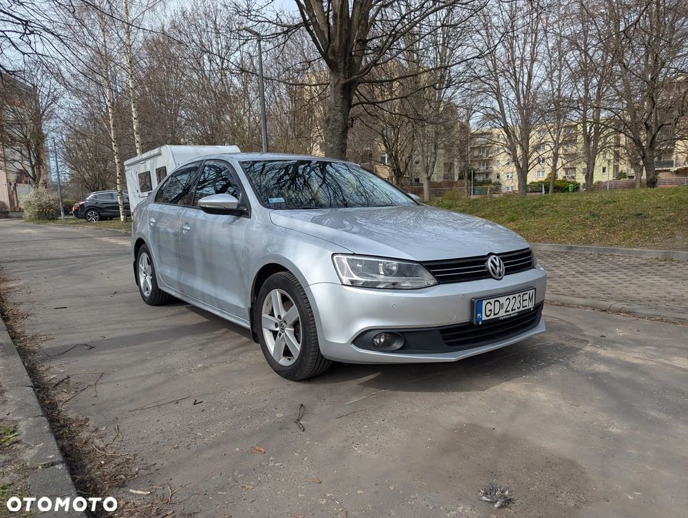 Volkswagen Jetta 1.4 TSI Comfortline - 3