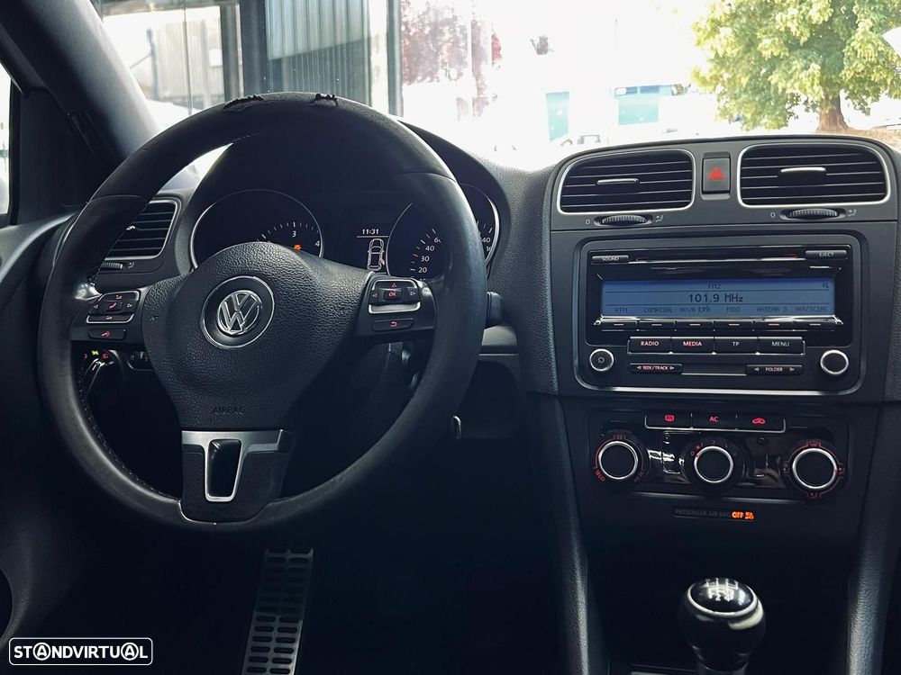 VW Golf 1.6 TDi Confortline - 22