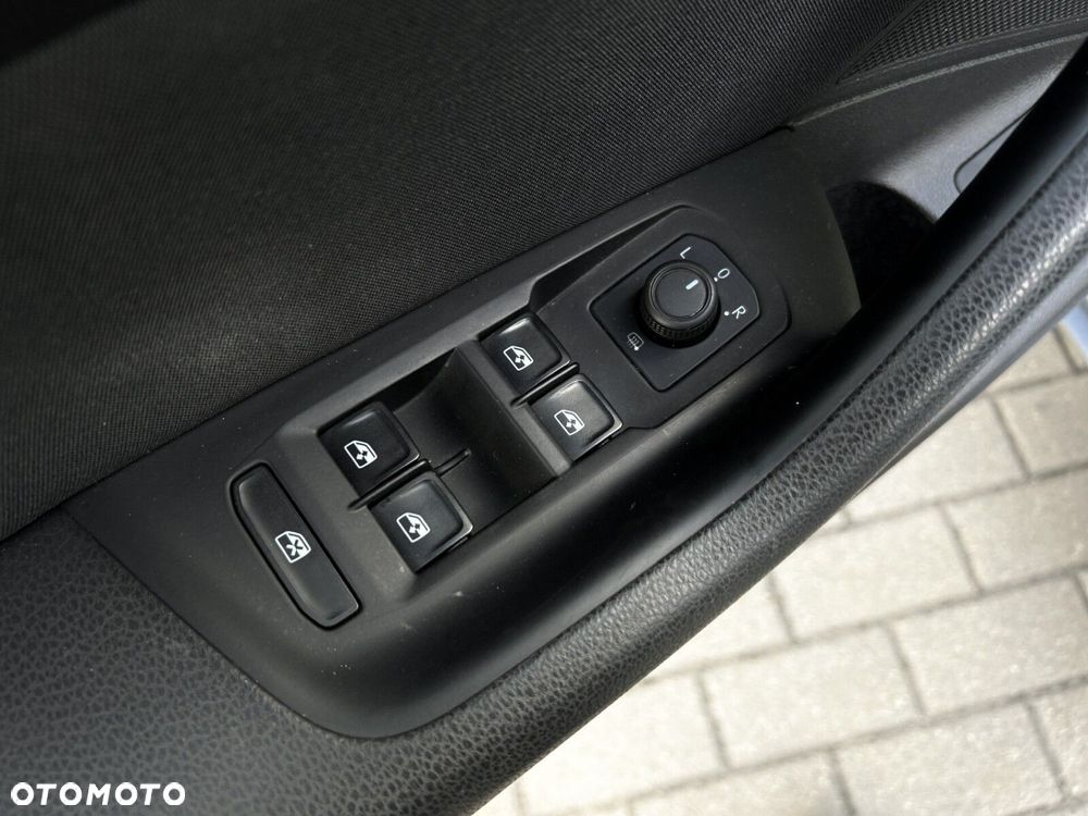 Volkswagen Passat Variant 2.0 TDI EVO Business - 11