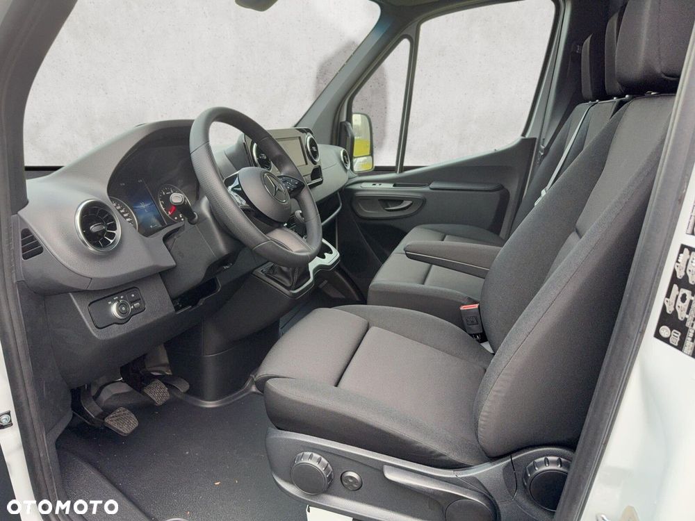 Mercedes-Benz Sprinter 317 CDI - 11