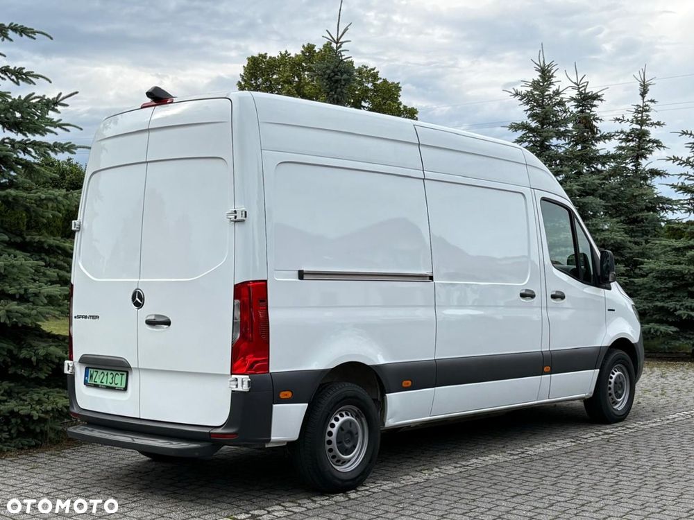 Mercedes-Benz Sprinter - 7