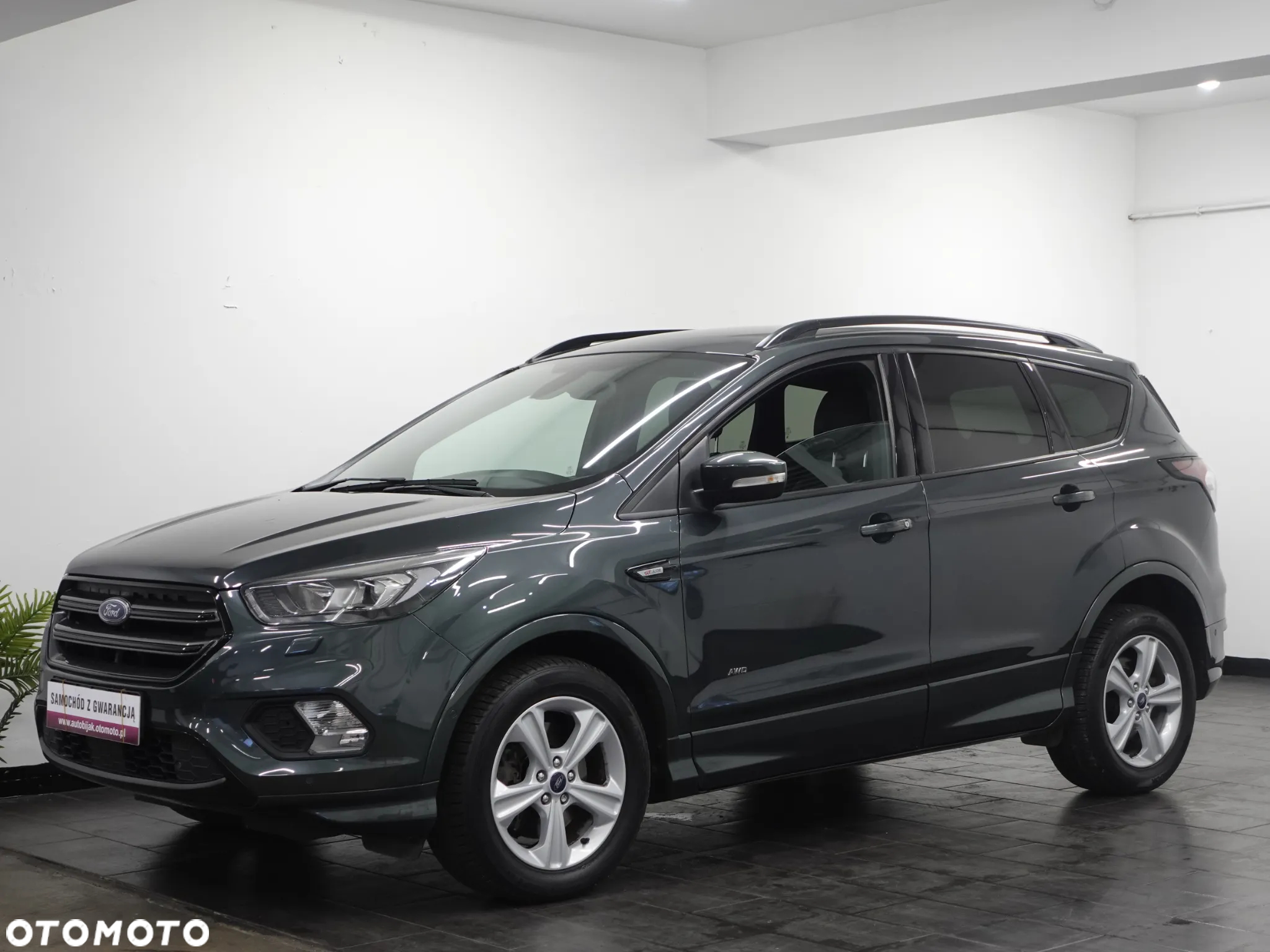 Ford Kuga 2.0 TDCi AWD ST-Line - 4