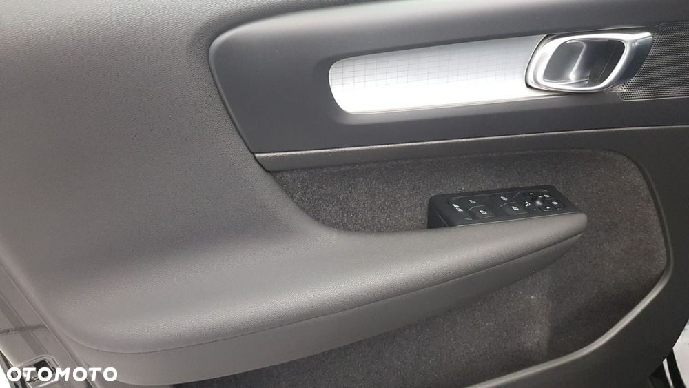 Volvo XC 40 - 20