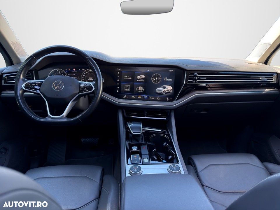 Volkswagen Touareg - 17