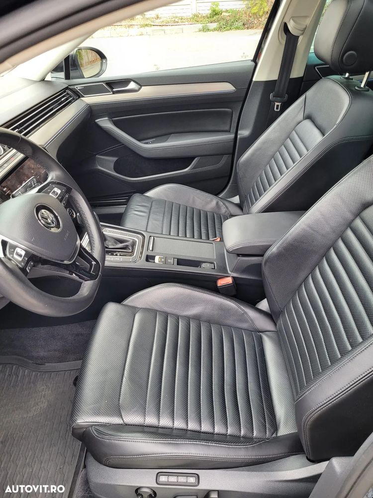 Volkswagen Passat Variant 2.0 TSI DSG 4Motion Highline - 28