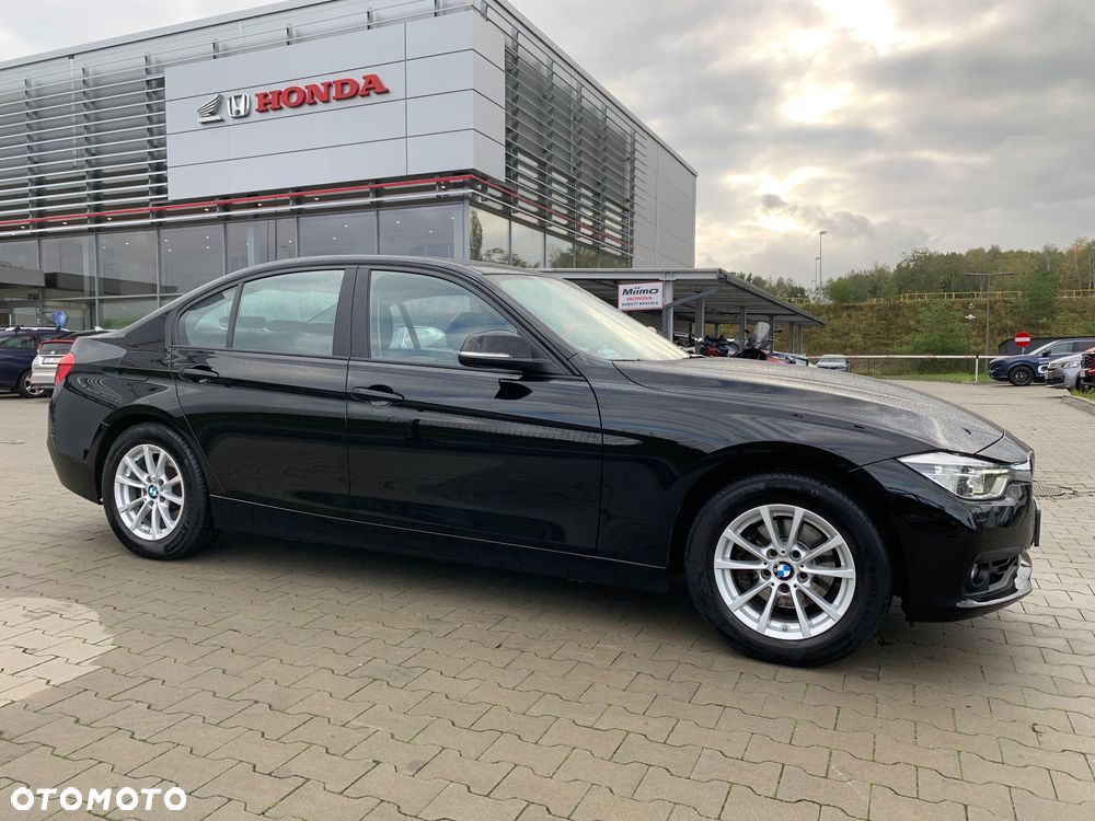 BMW Seria 3 318i Advantage - 3