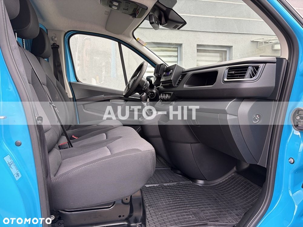 Renault Trafic - 21
