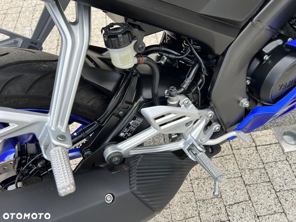 Yamaha YZF - 35