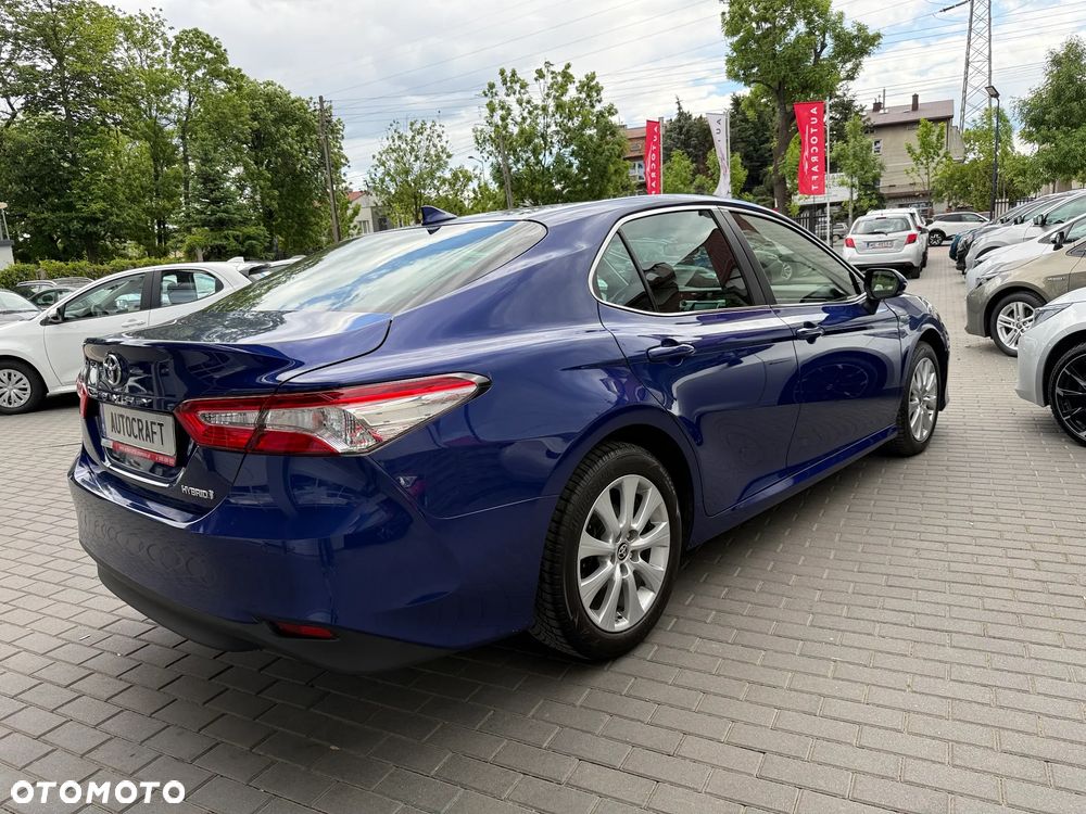 Toyota Camry 2.5 Hybrid Comfort CVT - 28