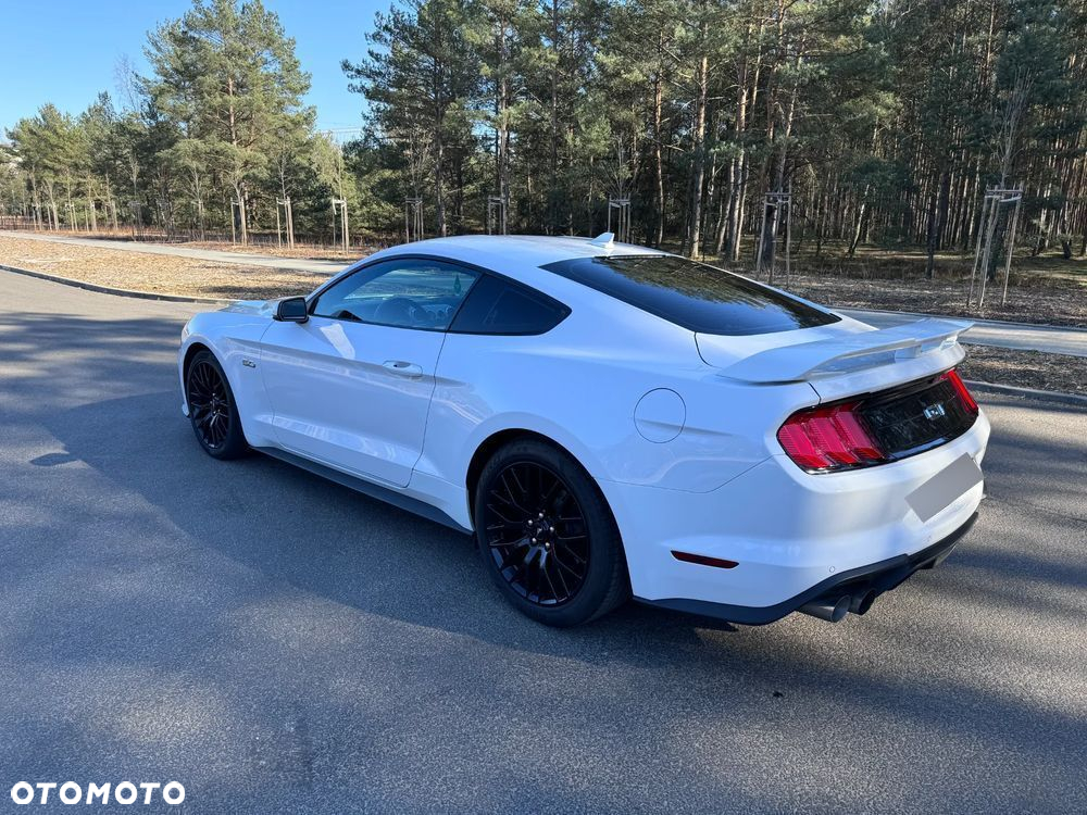 Ford Mustang - 5