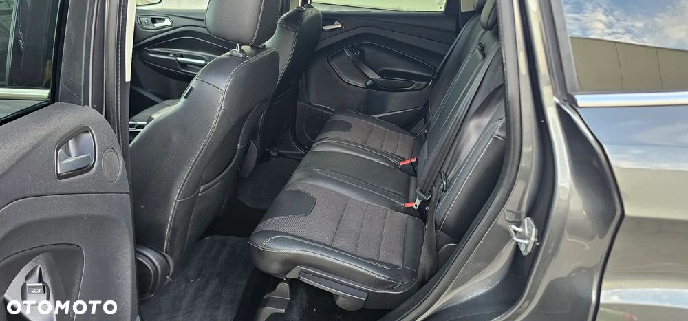 Ford Kuga - 11