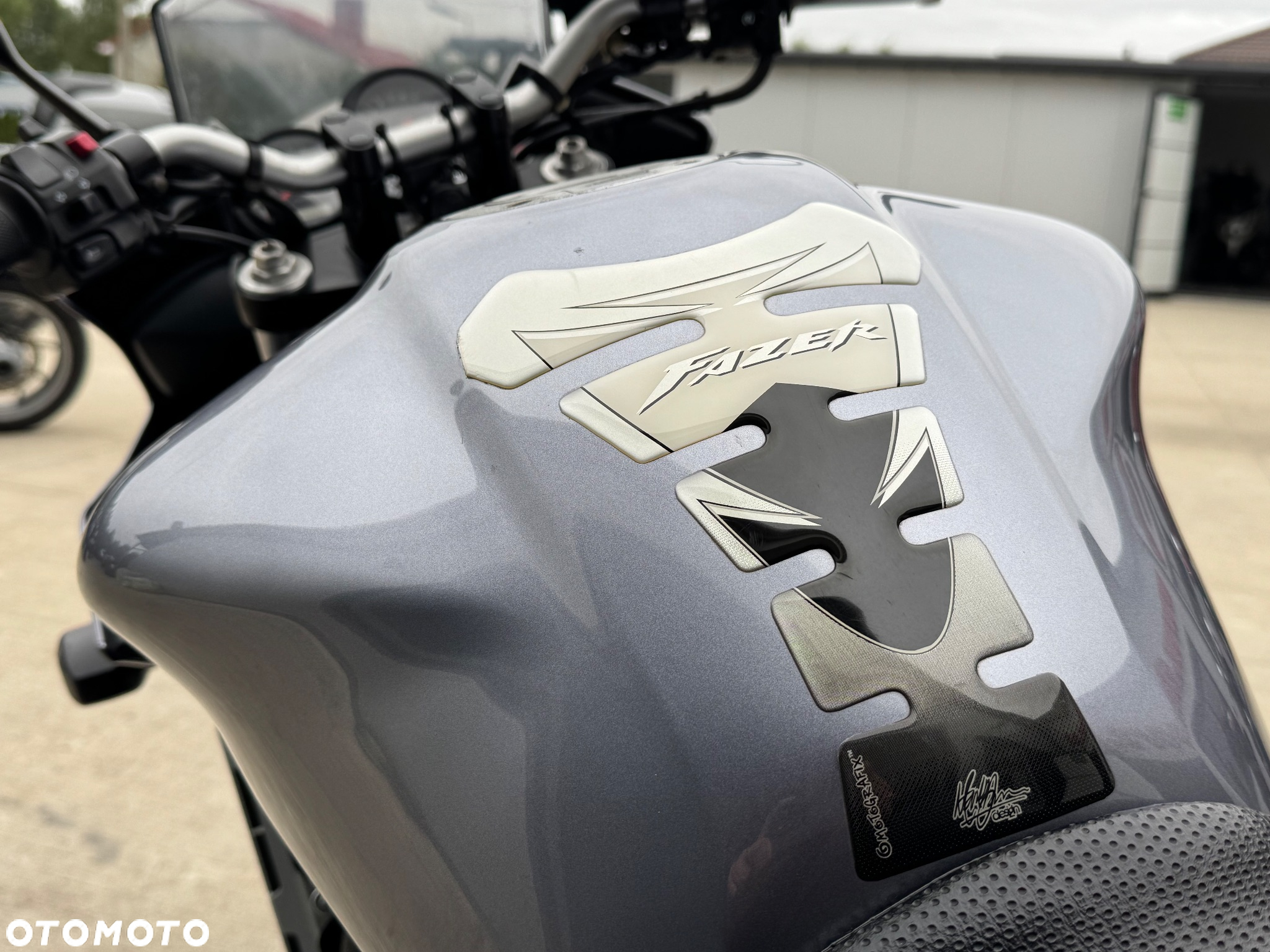 Yamaha FZS - 14