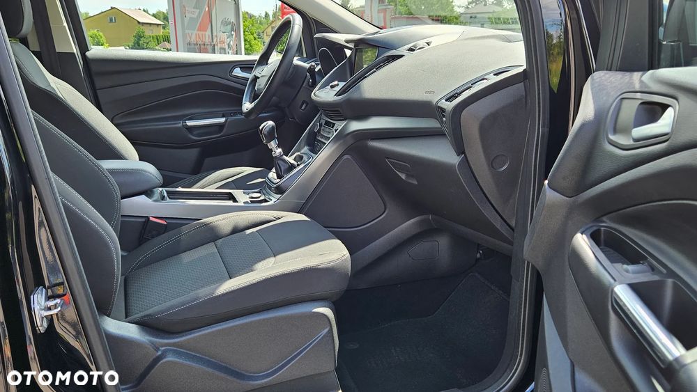 Ford Kuga 1.5 EcoBoost 2x4 Cool & Connect - 28