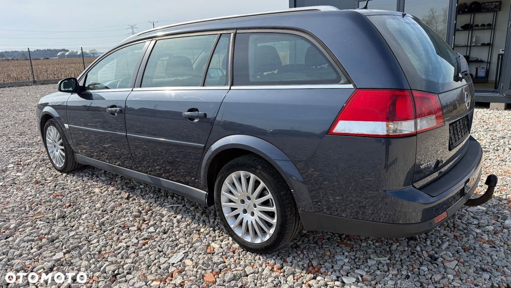 Opel Vectra 1.9 CDTI DPF Cosmo Plus - 27