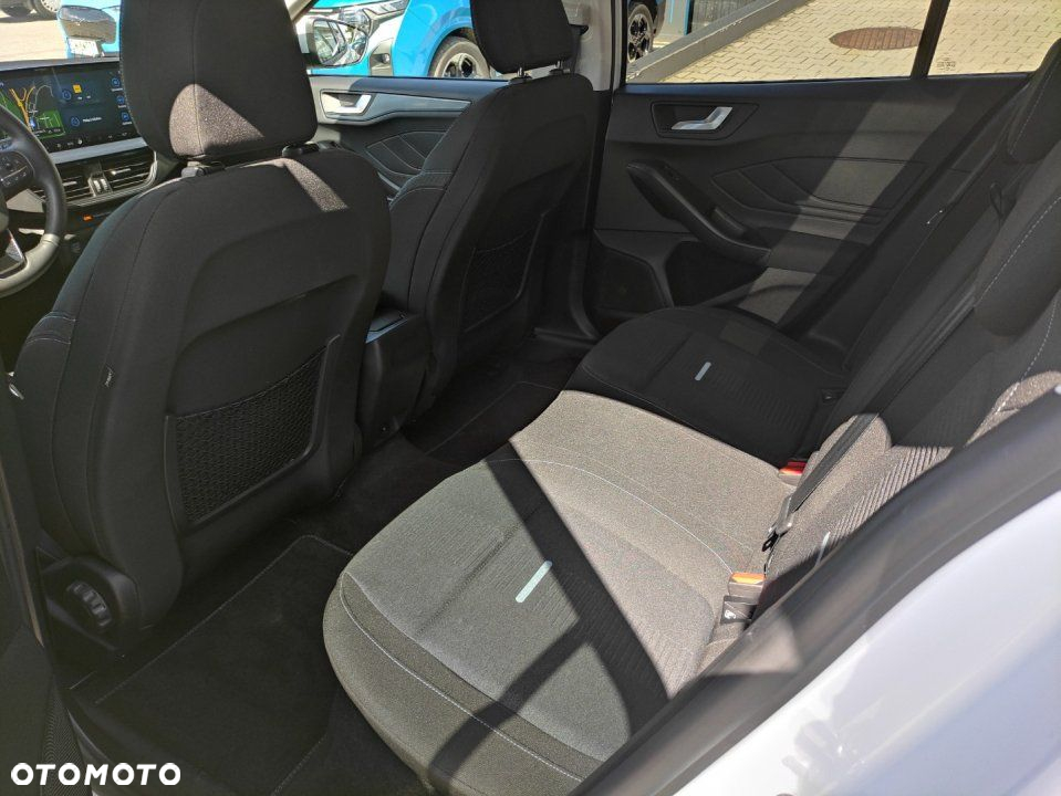 Ford Focus - 11
