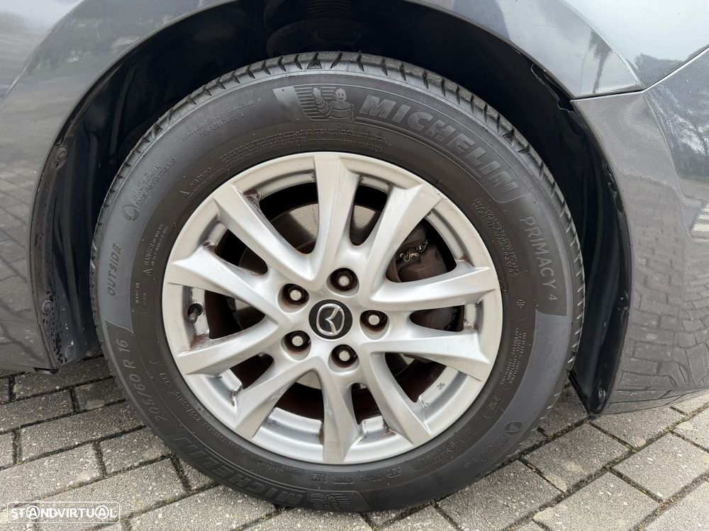 Mazda 3 Hatchback ver-1-5-sky--d-evolve - 17