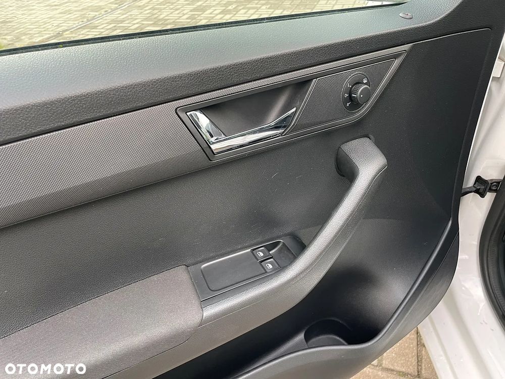 Skoda Fabia 1.0 TSI Ambition DSG - 11