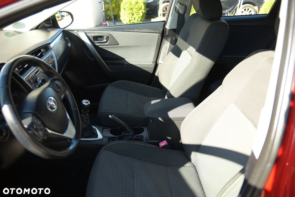 Toyota Auris - 28
