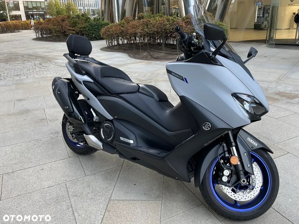Yamaha Tmax - 8