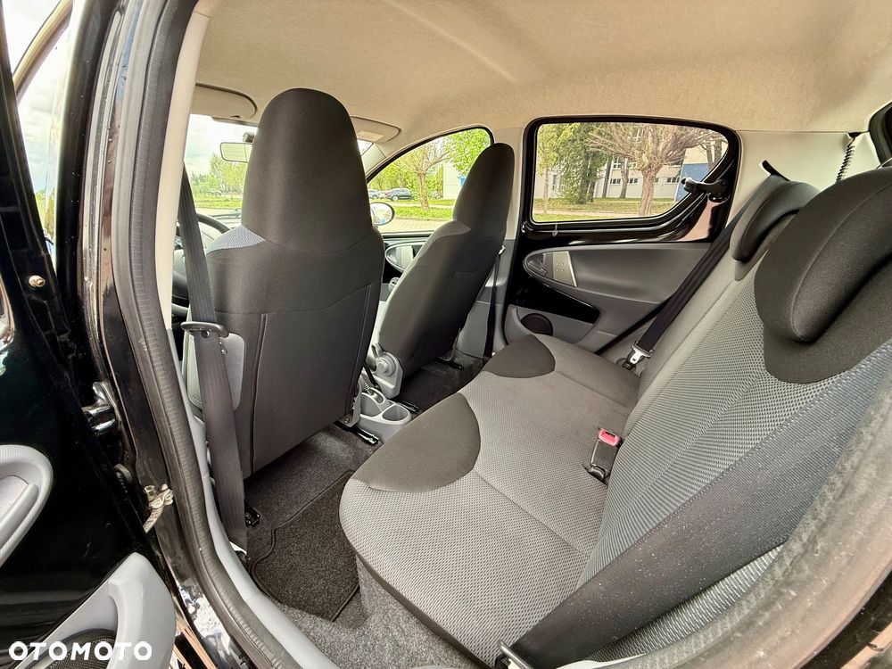 Toyota Aygo 1.0 VVT-i Luna MM A/C - 18