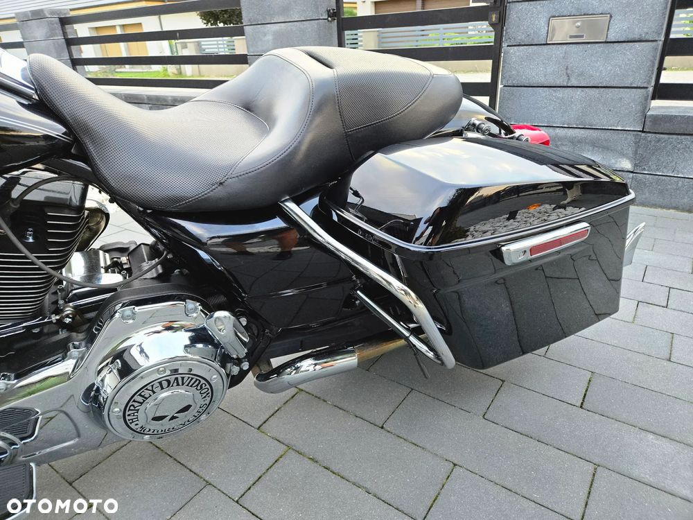 Harley-Davidson Touring Road King - 19