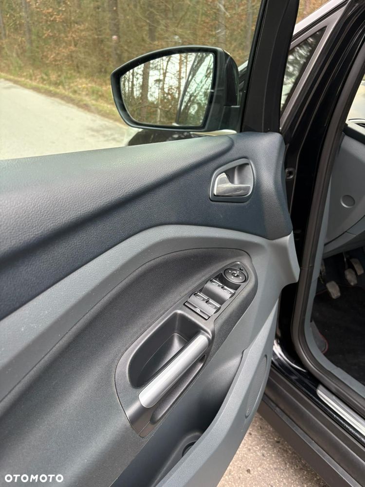 Ford C-MAX 1.6 TDCi Start-Stop-System Titanium - 24