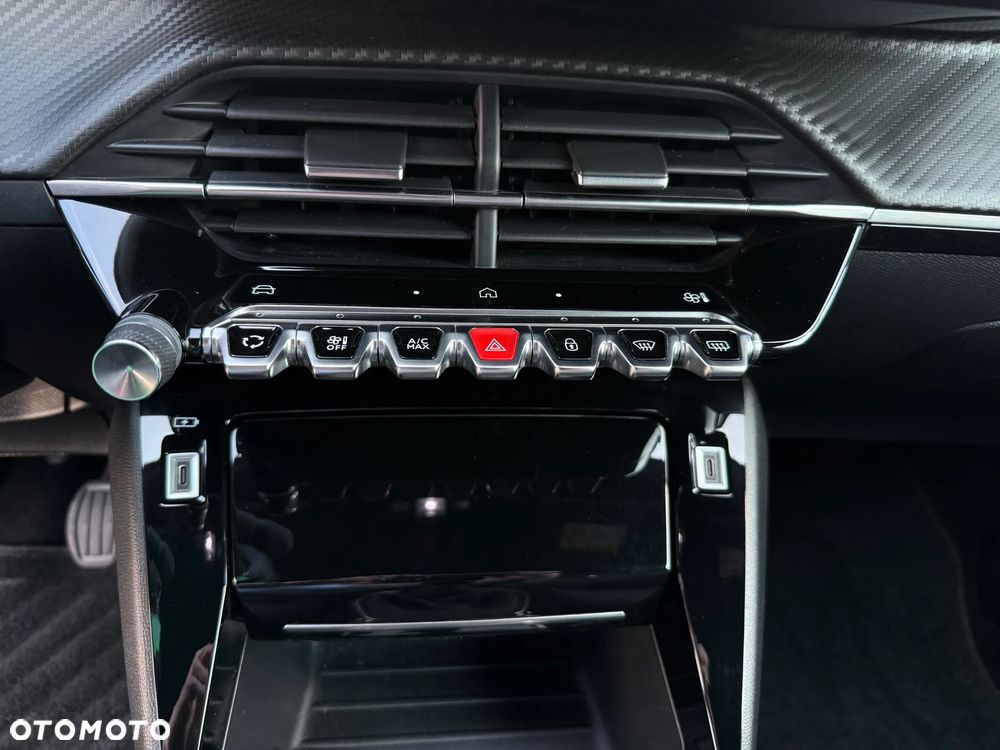 Peugeot 2008 Benzin 100 Allure - 23