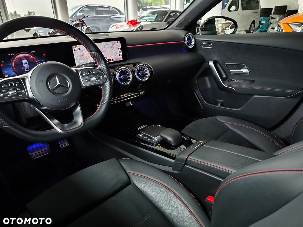 Mercedes-Benz Klasa A 200 AMG Line 7G-DCT - 11