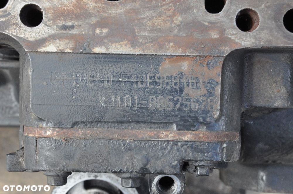 SILNIK IVECO NR F4DE9684B Case Puma  NEW HOLLAND T7040 - 4