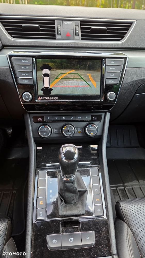Skoda Superb ver-2-0-tdi-dsg-premium-edition - 6