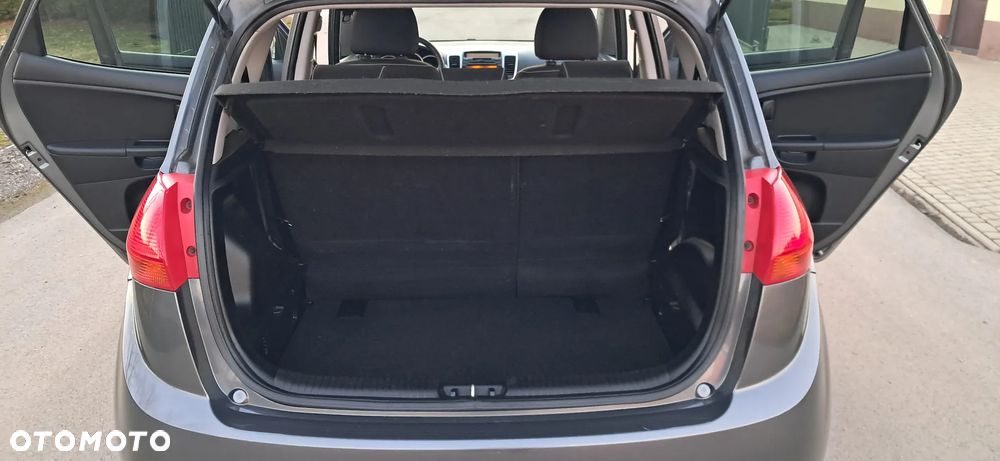 Kia Venga 1.4 CVVT Vision - 16