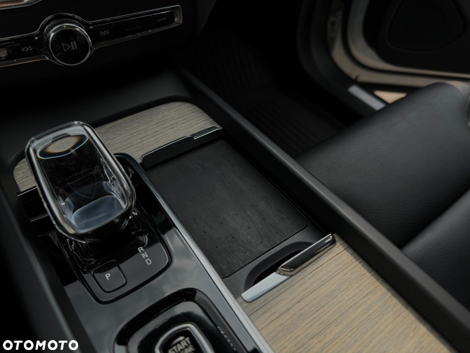 Volvo XC 60 - 24