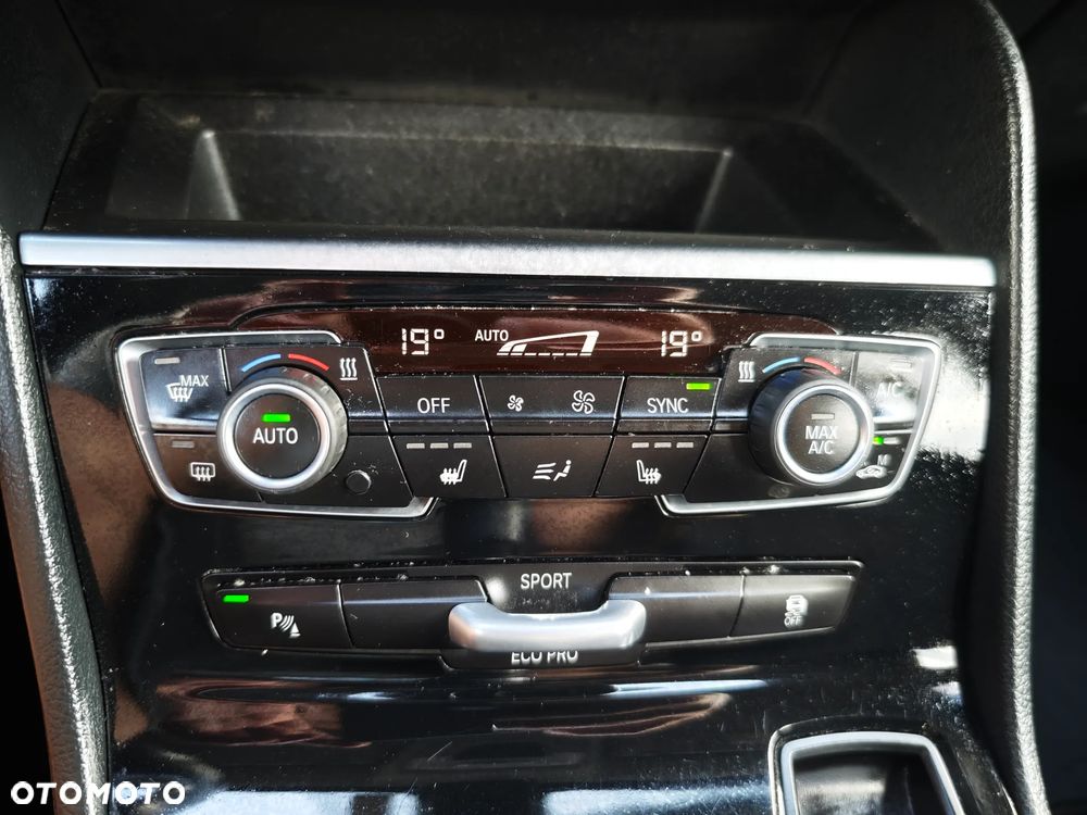 BMW Seria 2 216d Advantage - 21