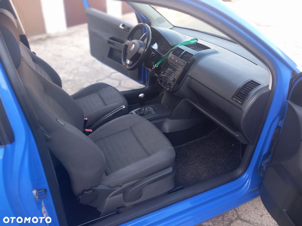 Volkswagen Polo 1.2 Tour Edition - 25