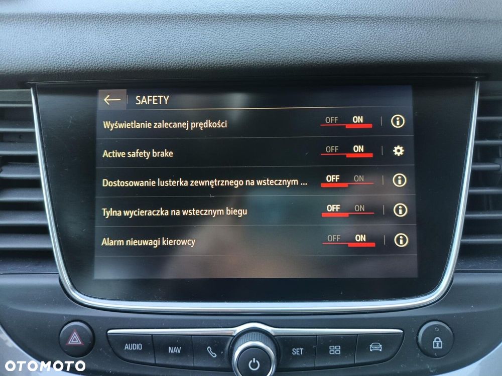 Opel Grandland X 1.2 T GPF Design Line S&S - 31