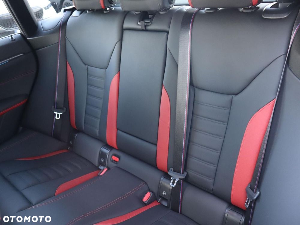 BMW i4 - 9