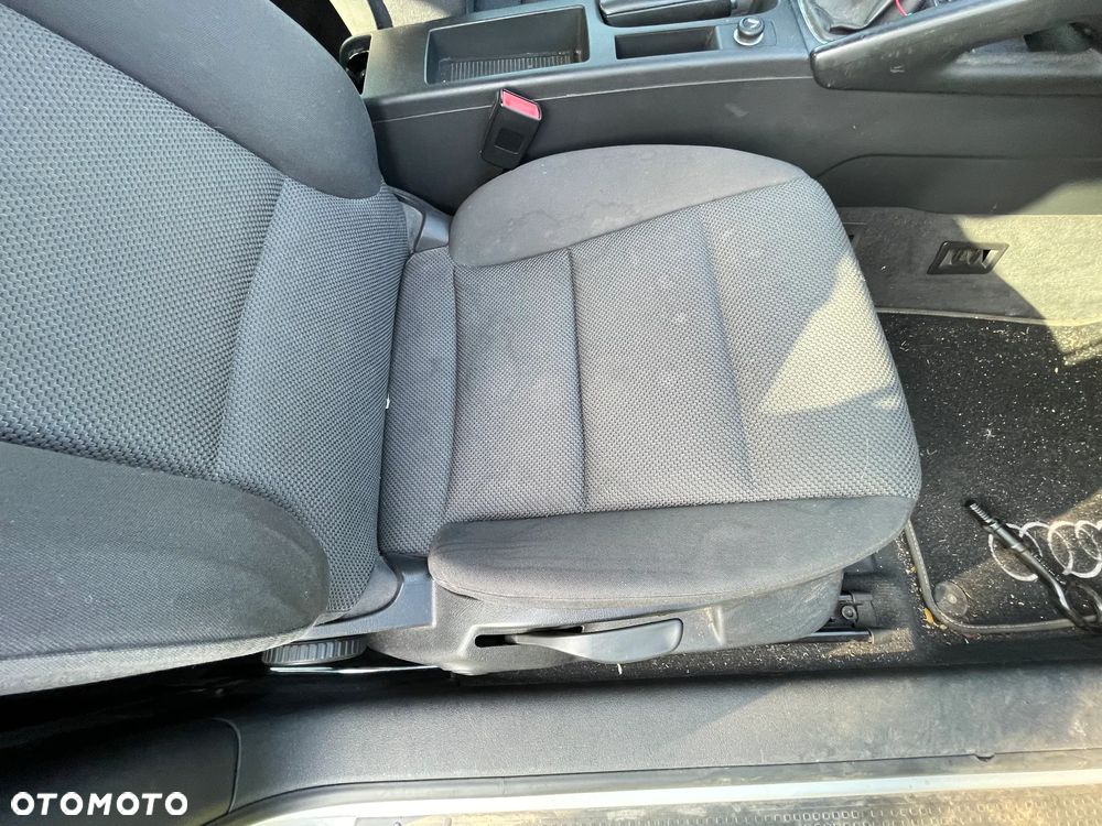 FOTELE GRZANE ELEKTRYCZNE KANAPA KOMPLET AUDI A3 8P 3D LIFT - 2
