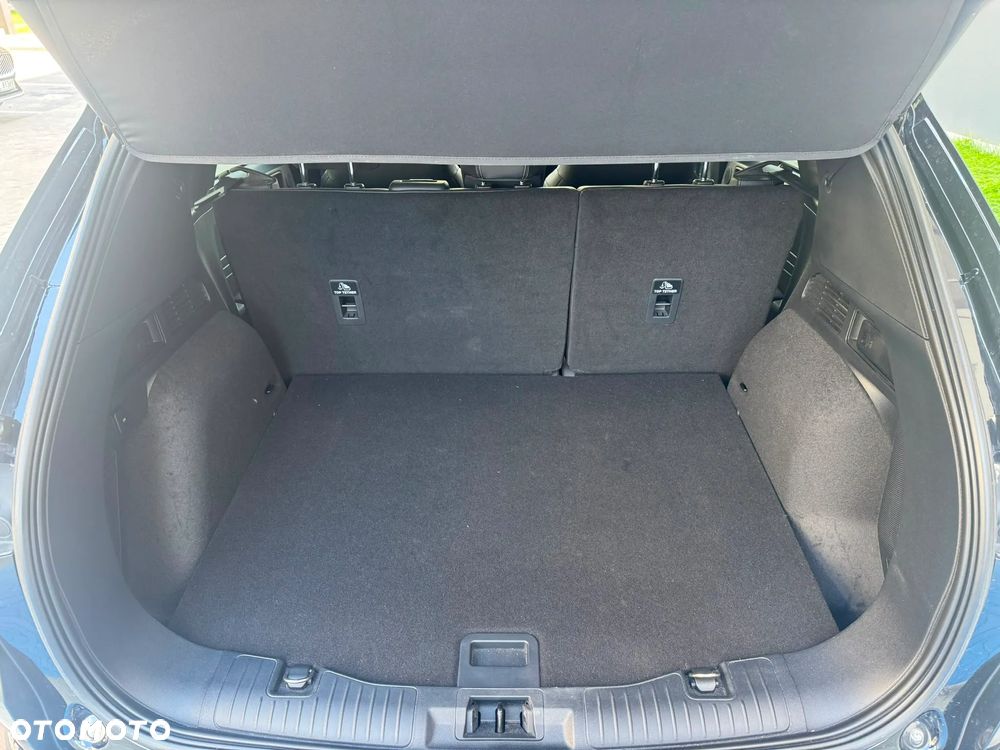 Ford Kuga - 12