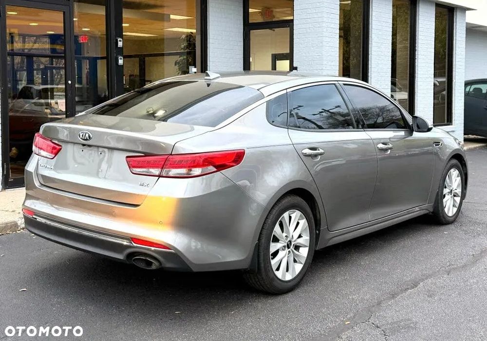 Kia Optima 2.0 XL - 5