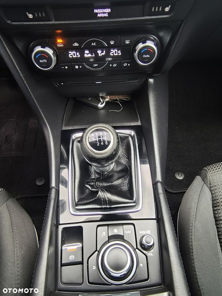 Mazda 3 - 16
