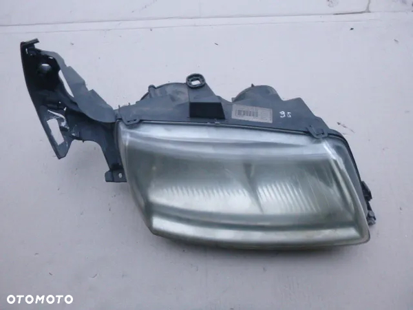 LAMPA PRAWY PRZÓD PRAWA PRZEDNIA SAAB 9-5 LIFT 01-