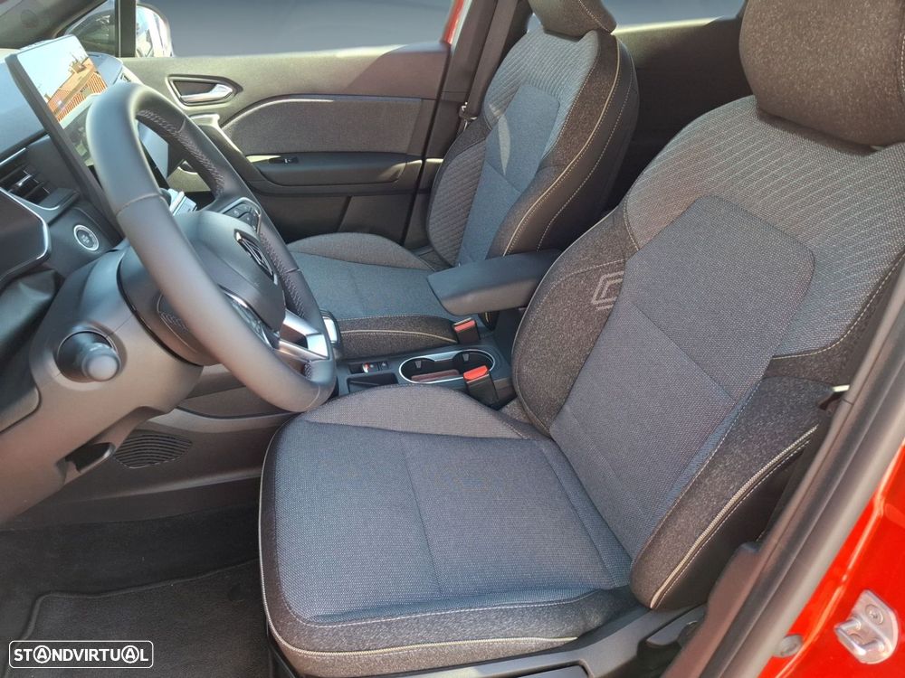 Renault Captur 1.0 TCe Techno Bi-Fuel - 11