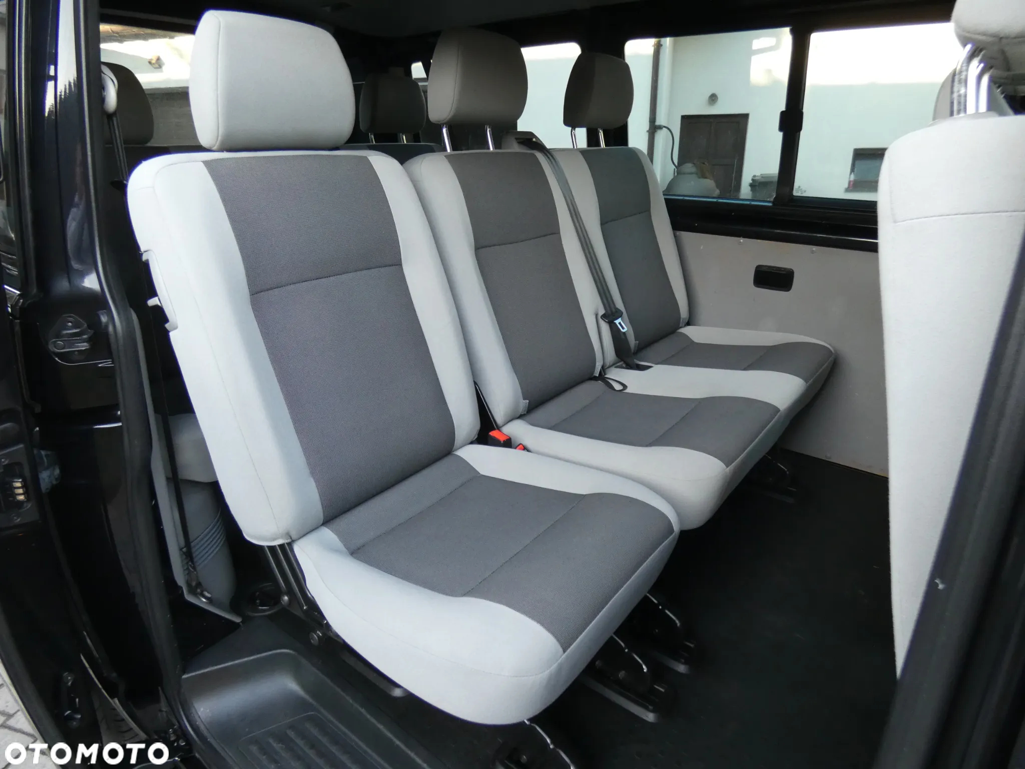 Volkswagen Transporter - 16