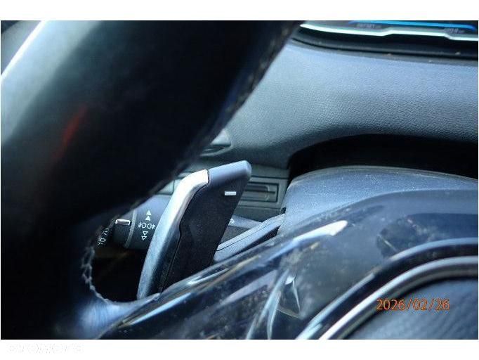 Peugeot 3008 1.6 BlueHDi Allure S&S EAT6 - 22