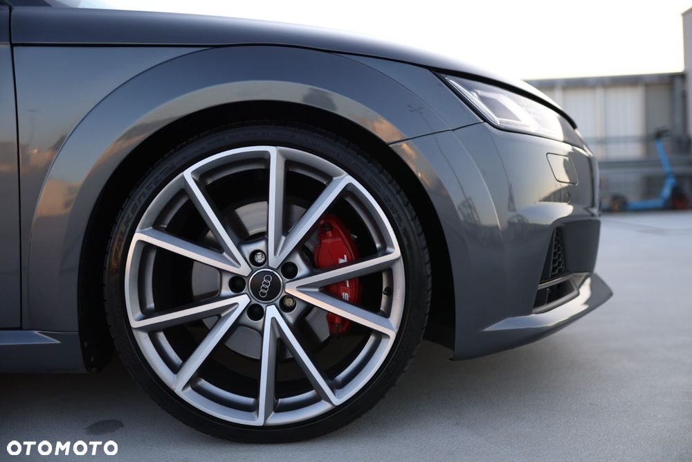 Audi TT S Coupé - 9