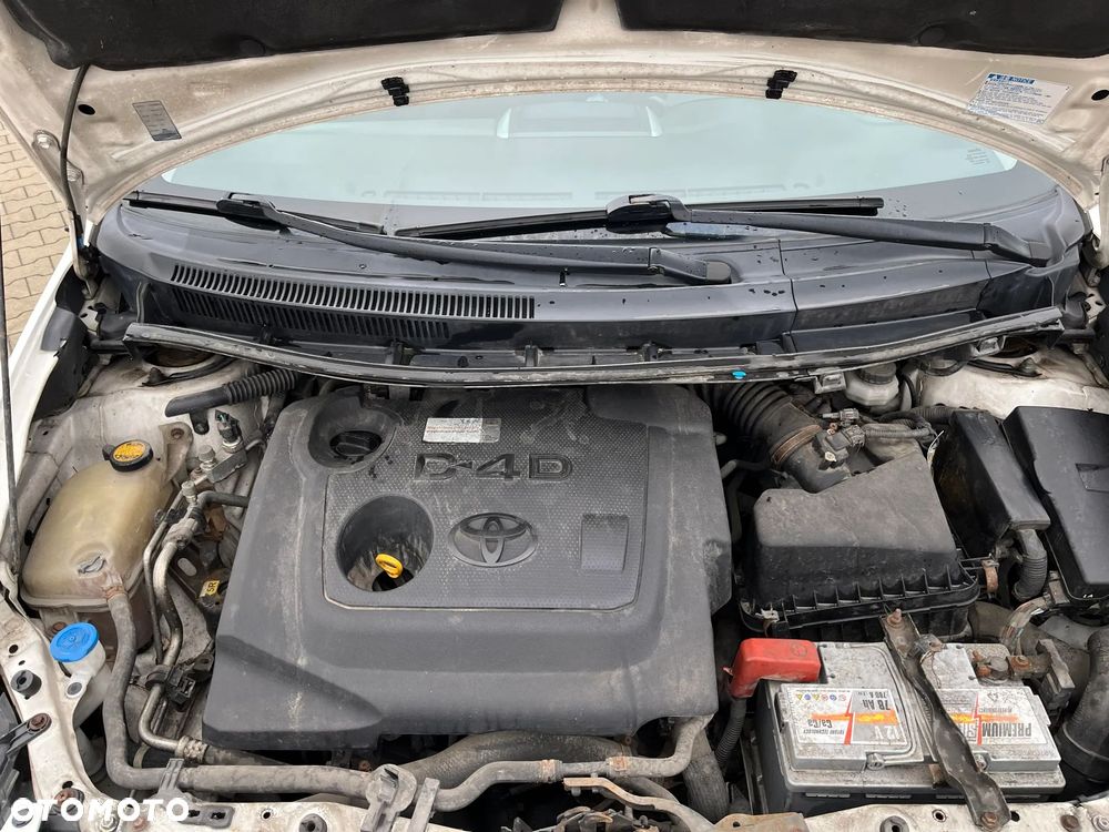 Toyota Auris 1.4 D-4D Terra EU5 - 22