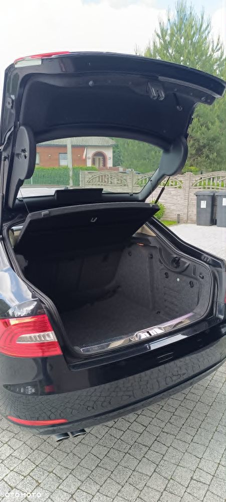 Skoda Superb 2.0 TDI Platinum DSG - 19
