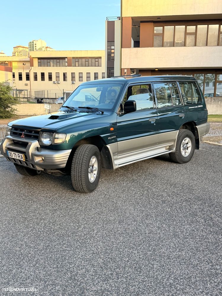 Mitsubishi Pajero 2.8 TD GLS Longo ABS - 2