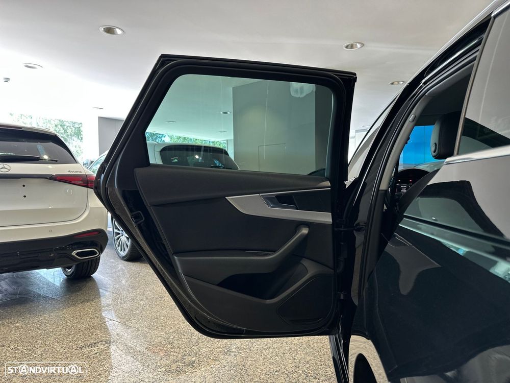 Audi A4 Avant 2.0 TDI multitronic Business Line S-line - 32
